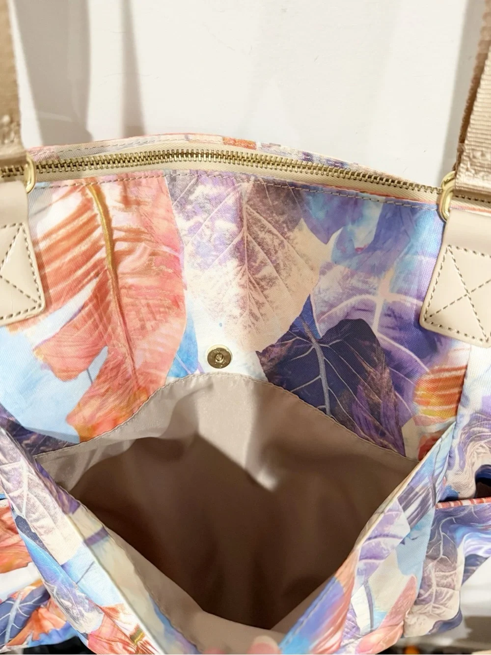 KIPLING Leah Tropical Leaf Print Tote Bag Travel Beachy Coastal